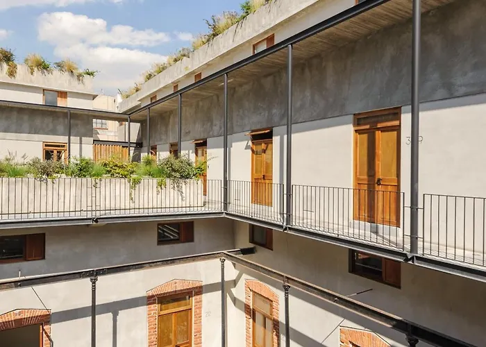 New! Historic Colonial Duplex In Downtown Apartment *