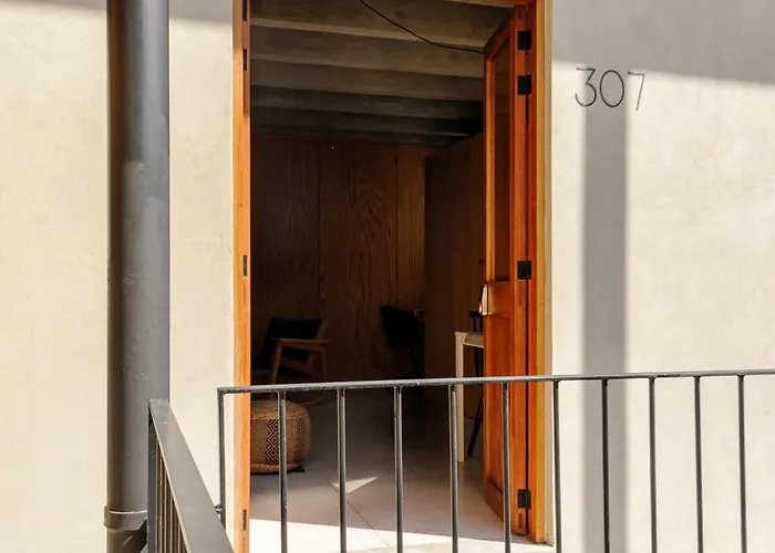 Apartment New! Historic Colonial Duplex In Downtown *
