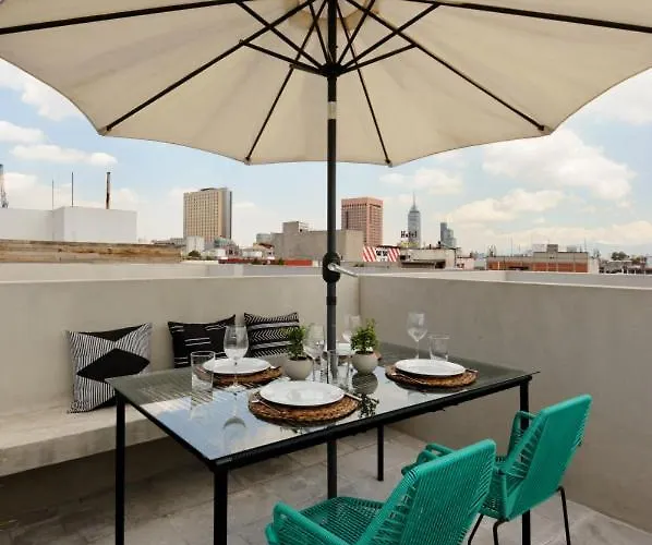 New! Historic Colonial Duplex In Downtown