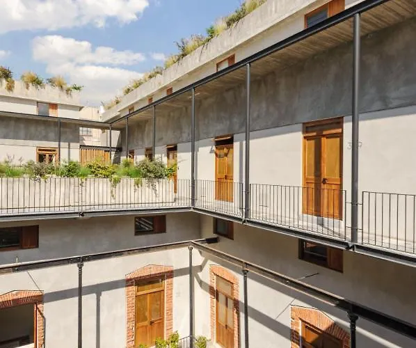 Apartment New! Historic Colonial Duplex In Downtown